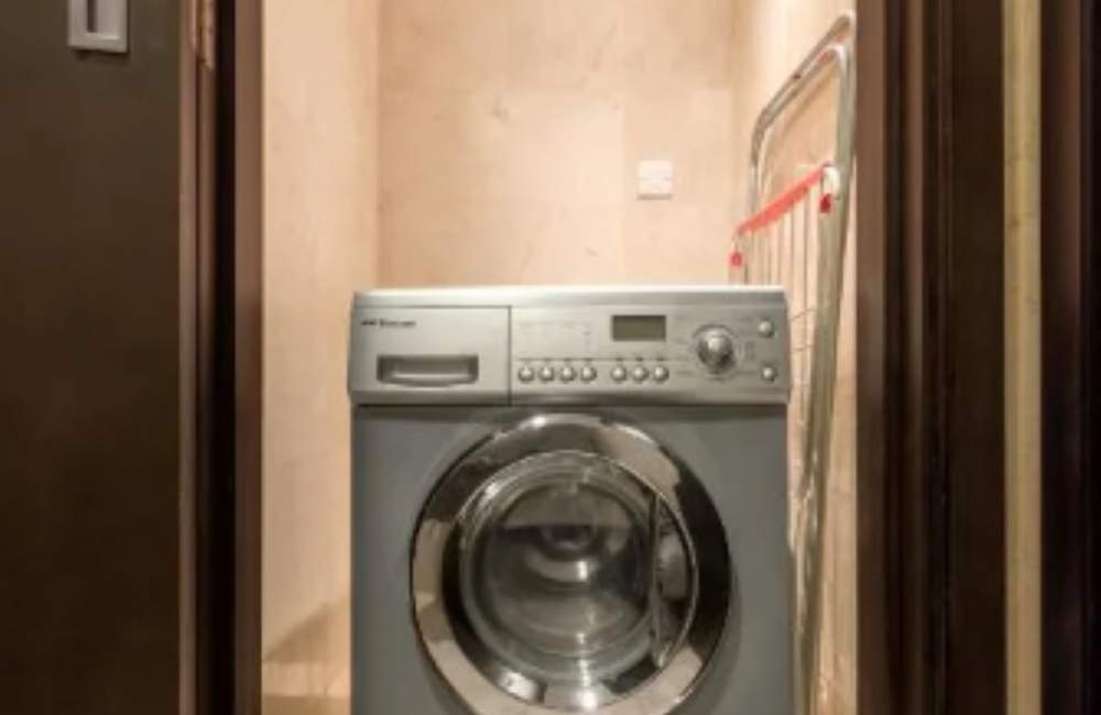 Nassima-1bhk-s-laundry-room-2